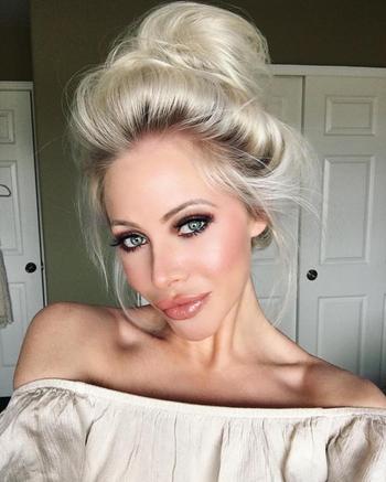 , 25  female escort, Las Vegas