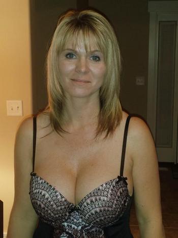 , 40  female escort, Las Vegas