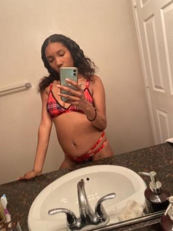 TrapmoneyMir, 22  female escort, Las Vegas