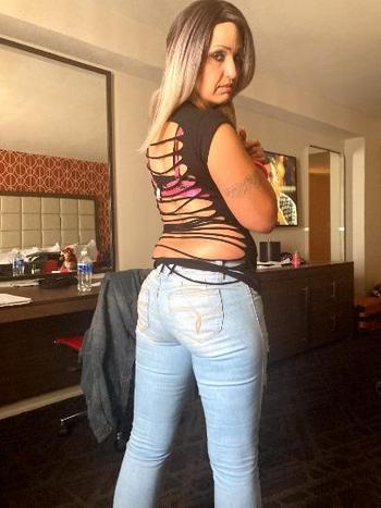 Alyssa, 40  female escort, Las Vegas